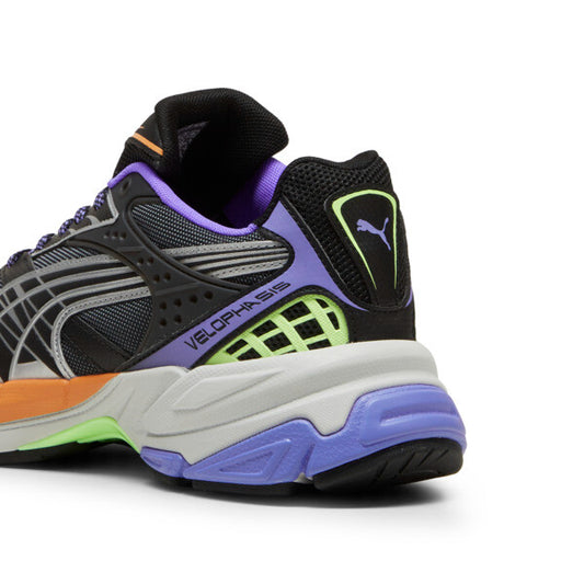 Velophasis Born in the 2000s Men