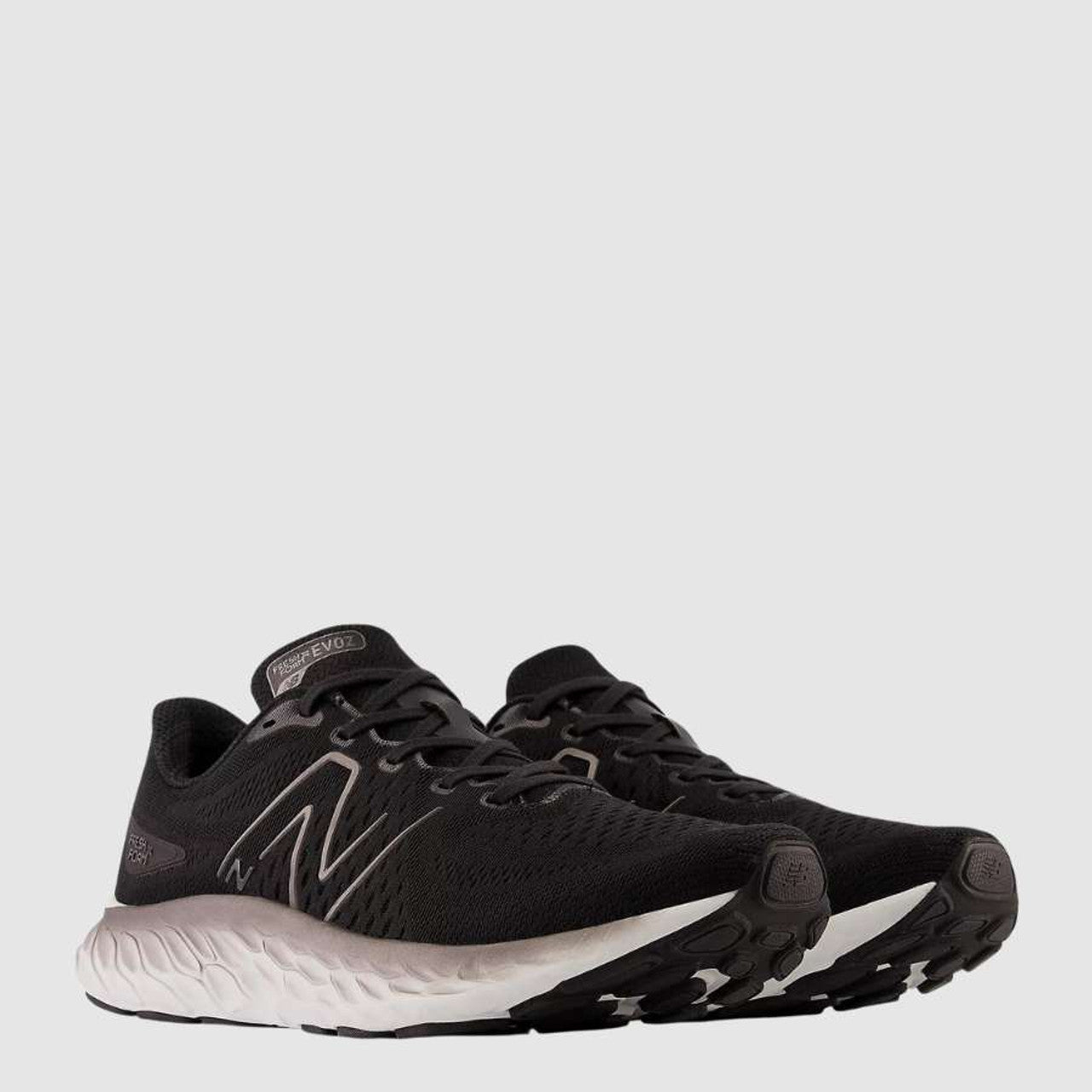 New Balance – Page 2 – Tchooz Shoes