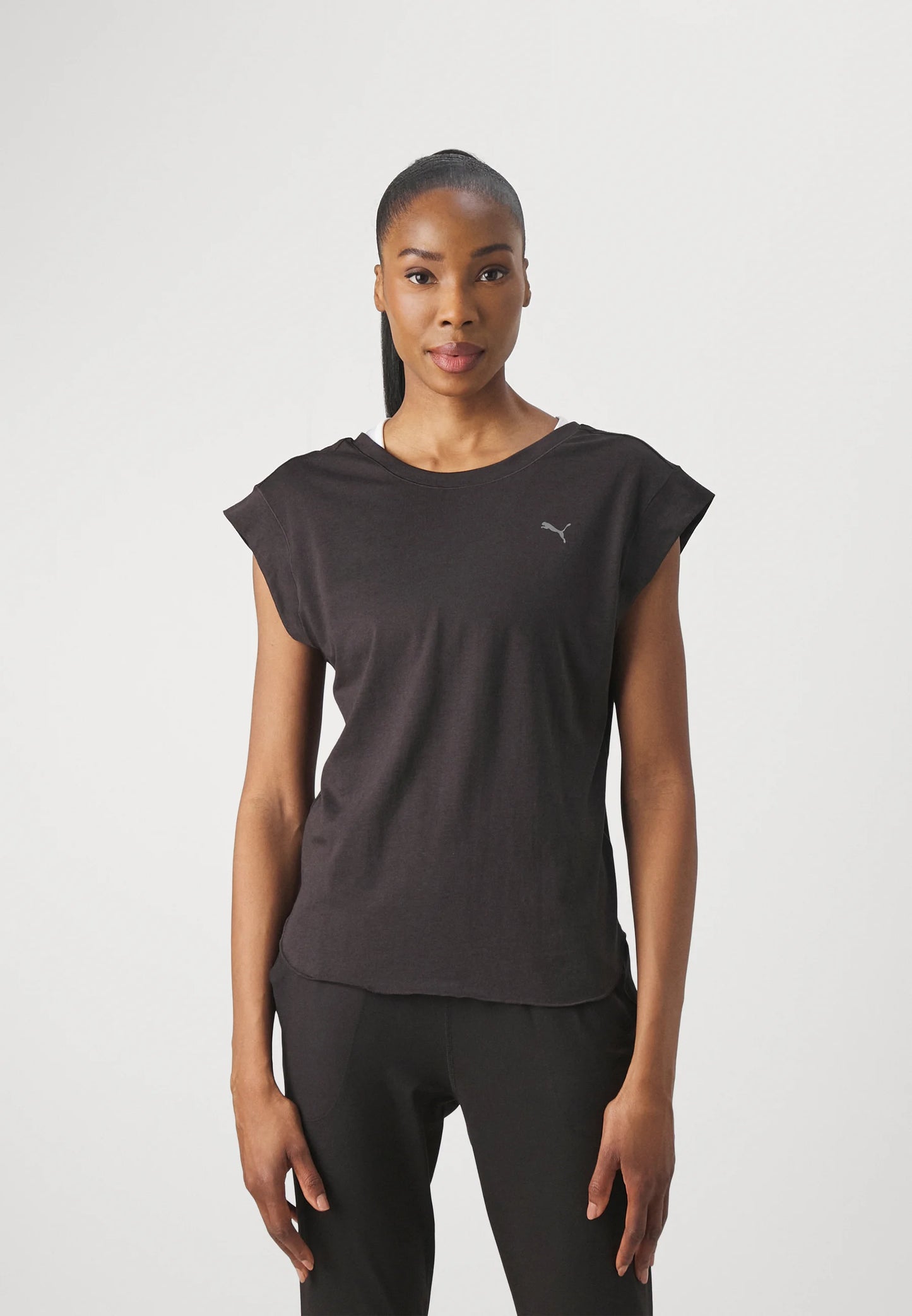 STUDIO FOUNDATIONS TEE Running/Training Women